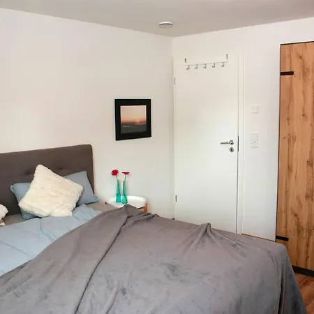 Freiraum - Wohnen Auf Zeit شقة Bisingen